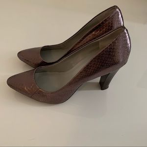 3/$15 Calvin Klein Metallic Heels